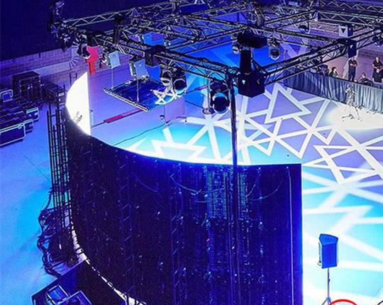 چه عواملی قیمت LED Wall را تعیین می کنند؟